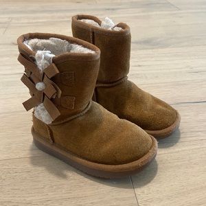 Ugg Koolaburra Toddler Girls Boots Size 9
